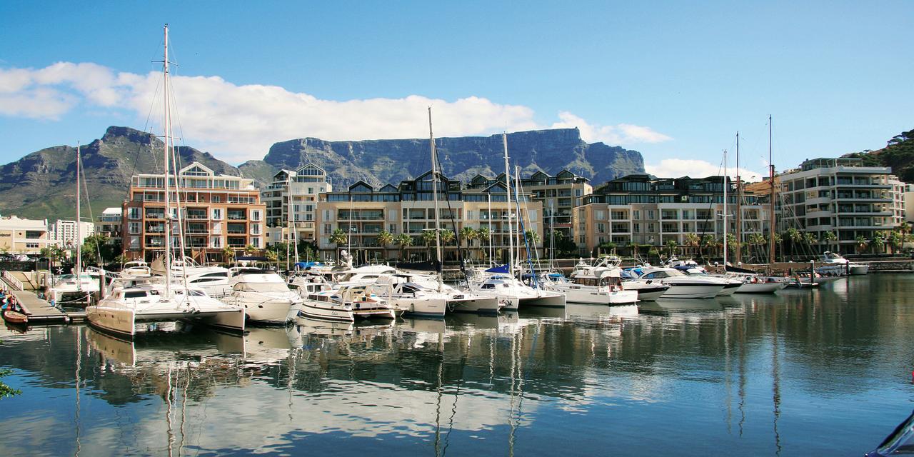 Vacation Hub International - VHI - Waterfront Village