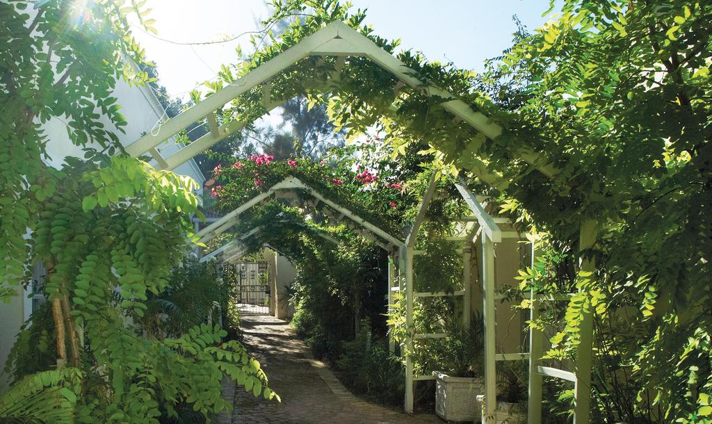 Vacation Hub International - VHI - The Last Word Franschhoek