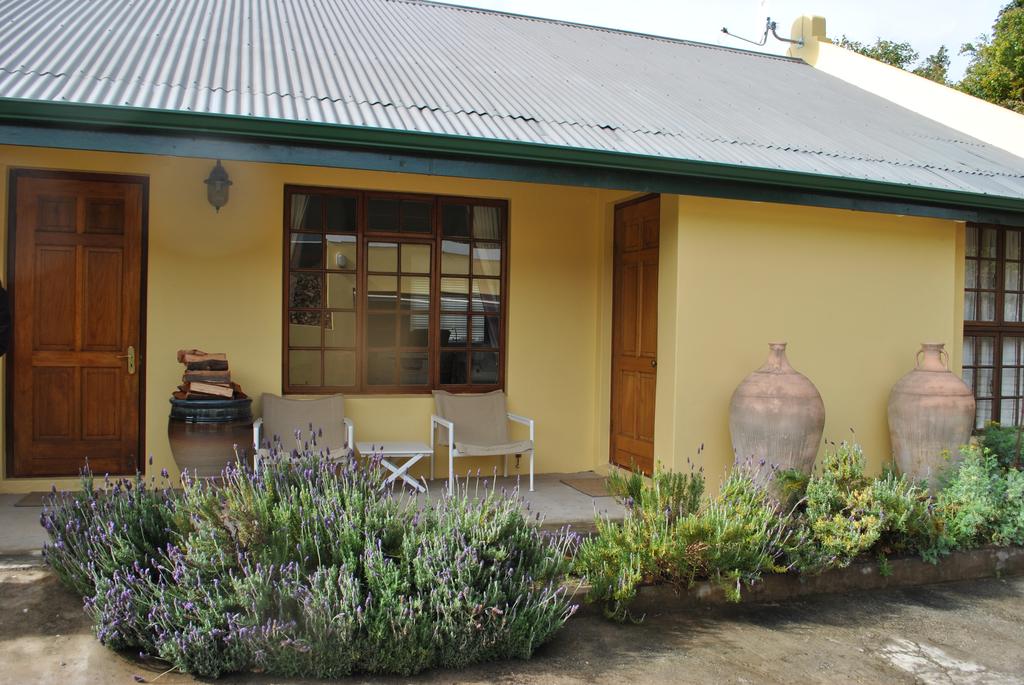 Vacation Hub International - VHI - The Hideaway