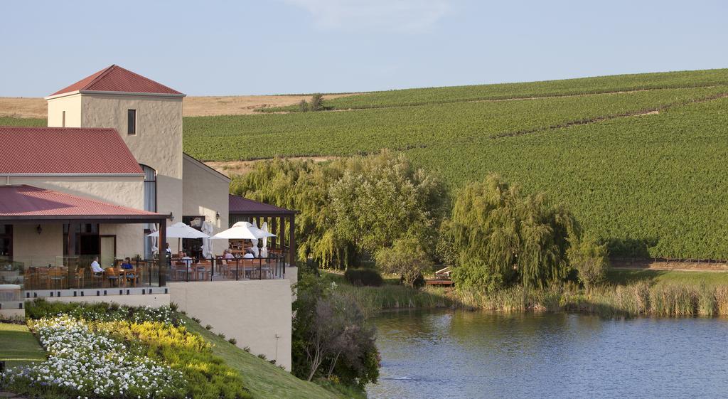 Vacation Hub International - VHI - Asara Wine Estate & Hotel