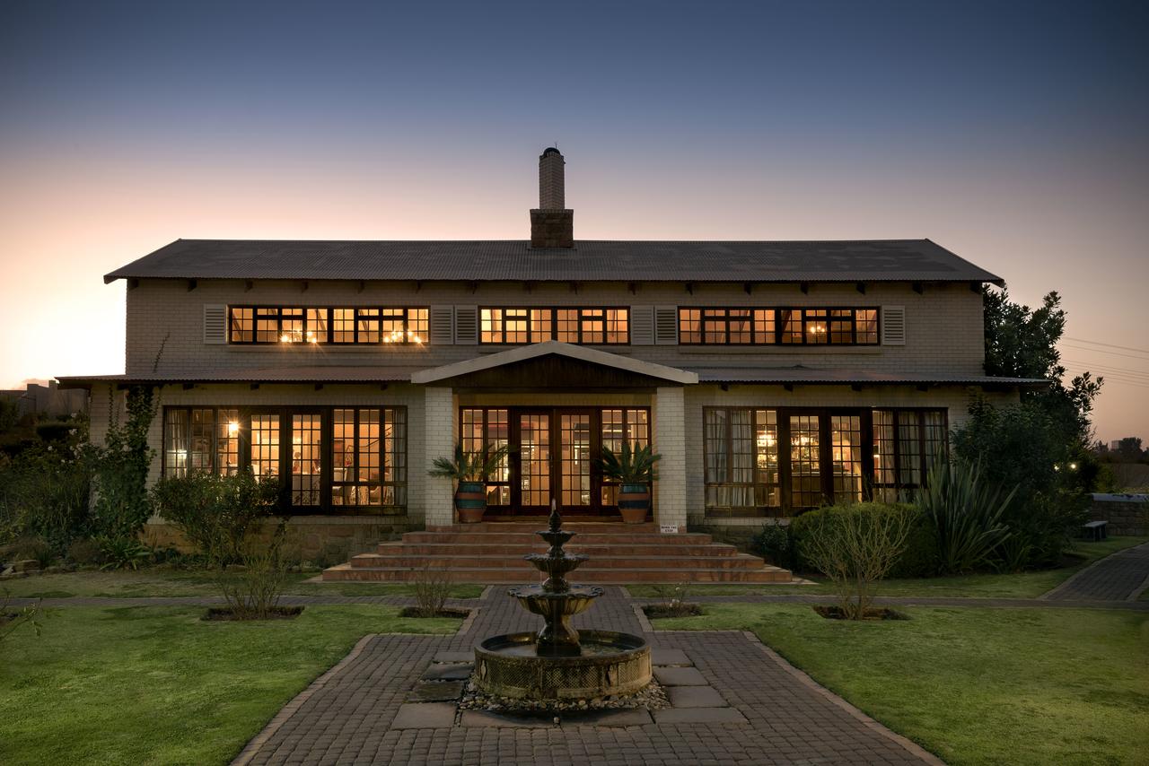 Vacation Hub International - VHI - The Highlander Hotel