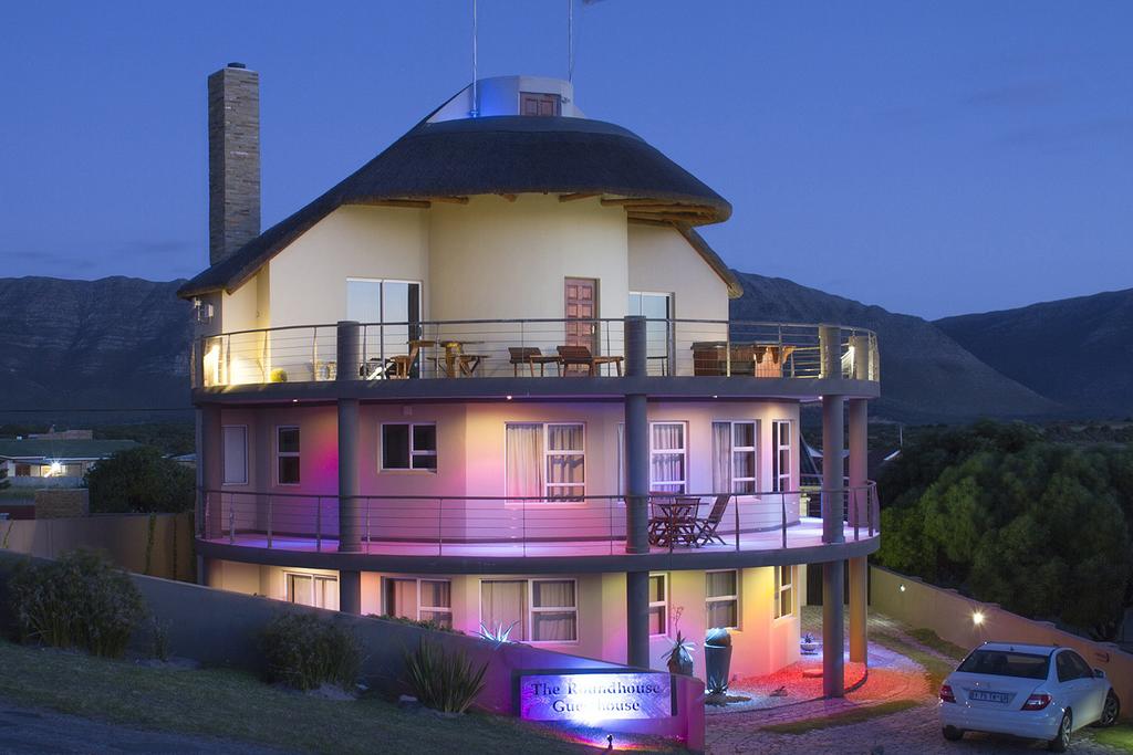 Vacation Hub International - VHI - The Roundhouse
