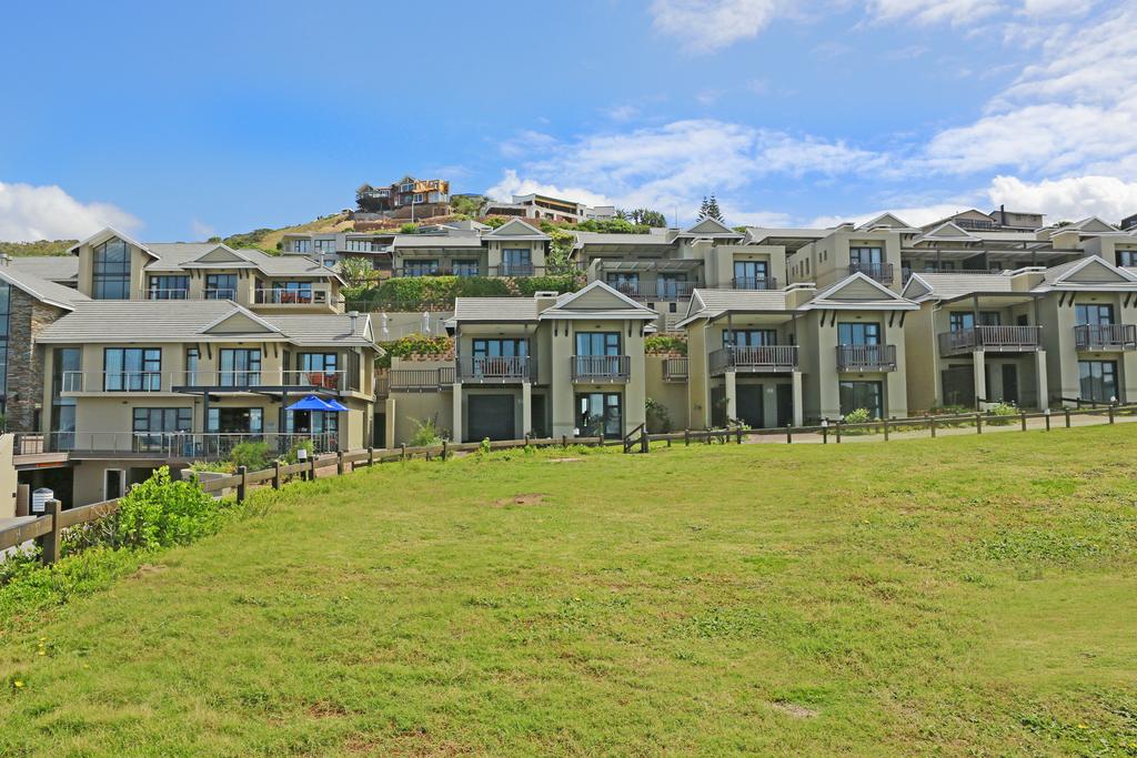 Vacation Hub International - VHI - Brenton Haven Beachfront Resort