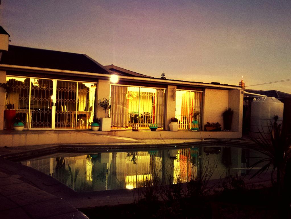 Vacation Hub International - VHI - Framesby Guesthouse