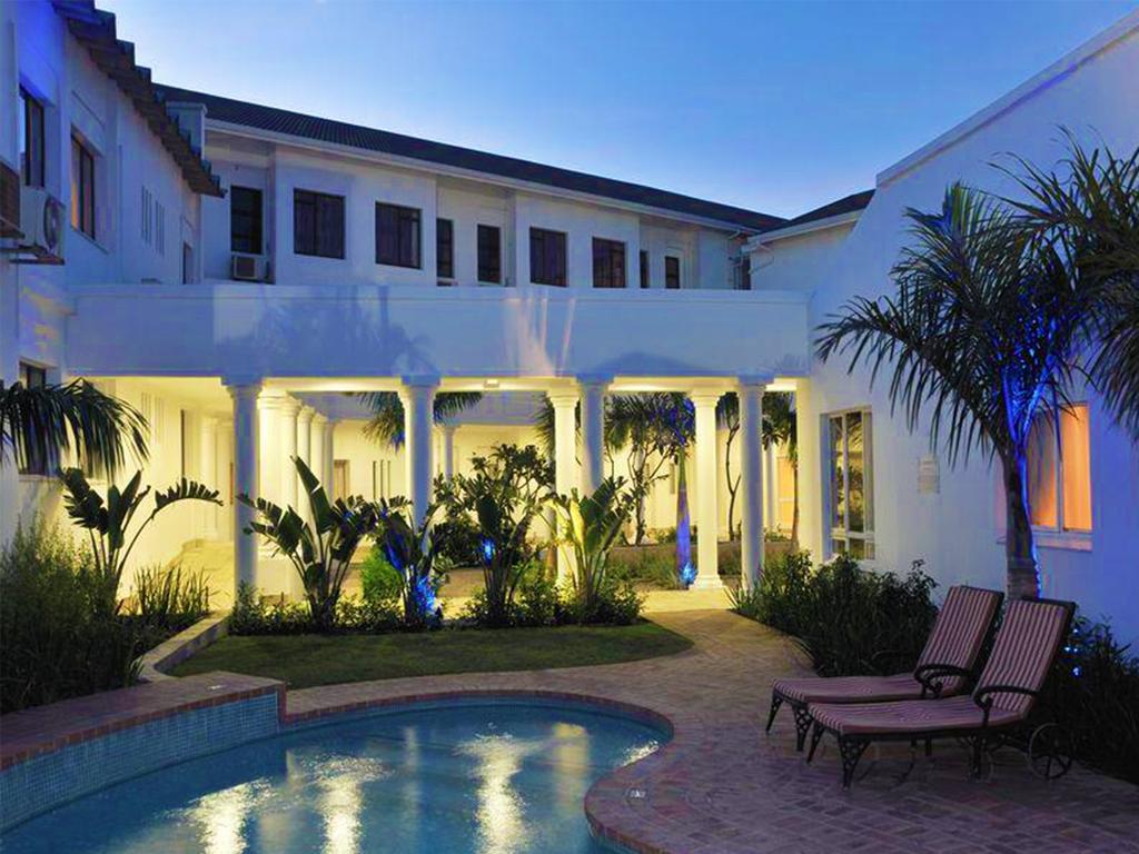 Vacation Hub International - VHI - Premier Hotel The Richards