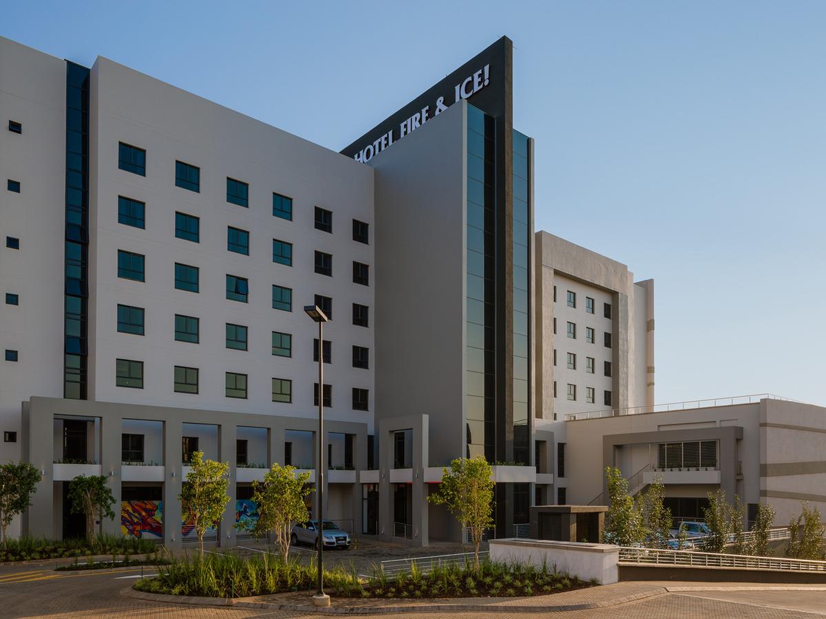Vacation Hub International - VHI - Protea Hotel Fire And Ice Menlyn