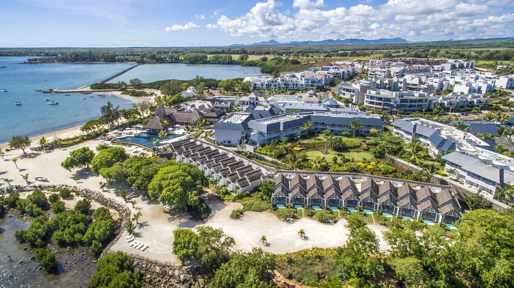 Vacation Hub International - VHI - Radisson Blu Azuri Resort and Spa