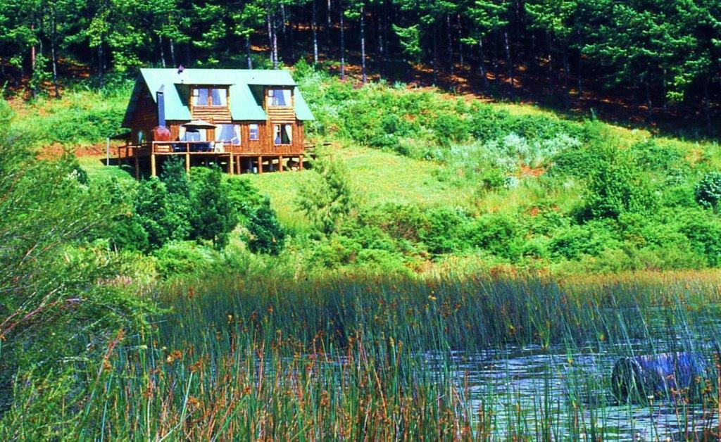 Vacation Hub International - VHI - Stanford Lake Lodge