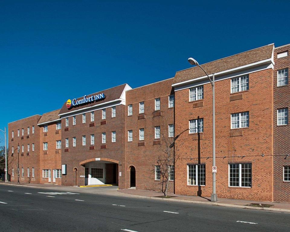 Vacation Hub International - VHI - Comfort Inn Ballston