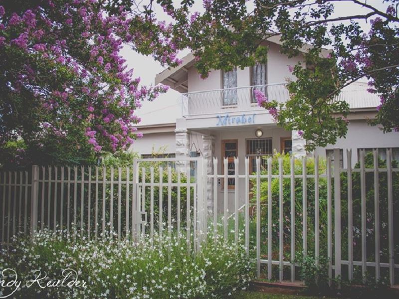 Vacation Hub International - VHI - Mirabel Guesthouse