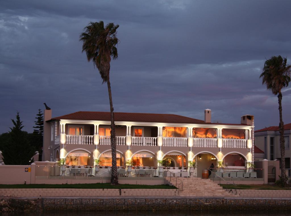 Vacation Hub International - VHI - Russels on the Port