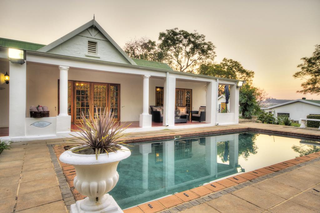 Vacation Hub International - VHI - Nut Grove Manor