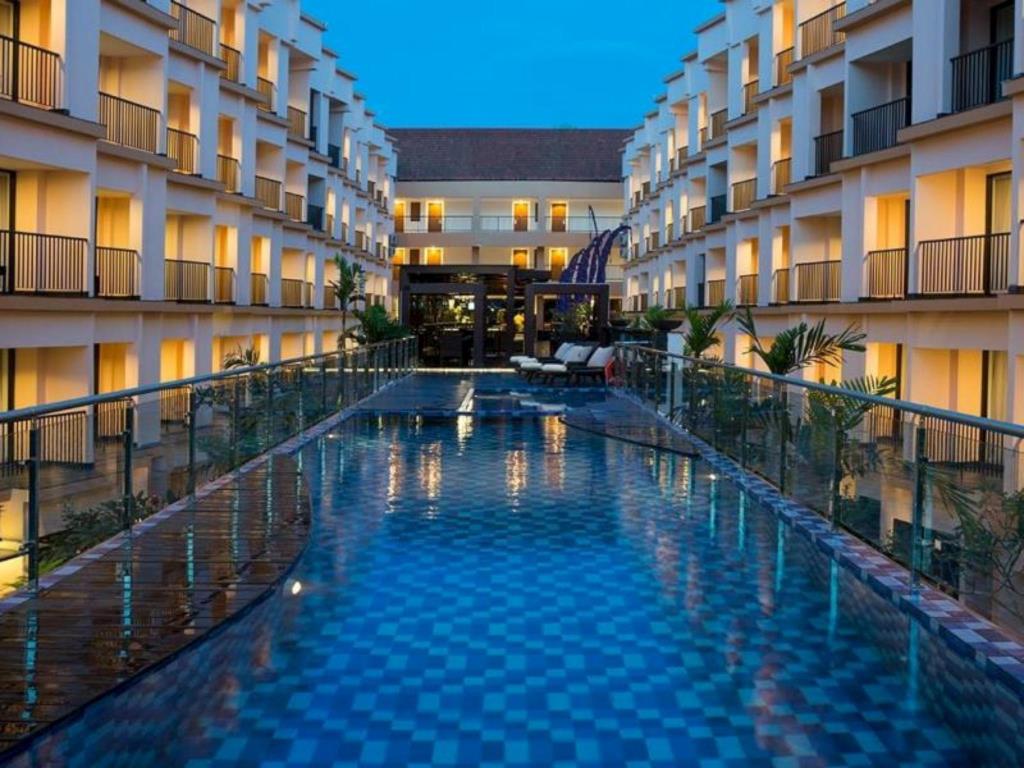 Vacation Hub International - VHI - Park Regis Kuta hotel