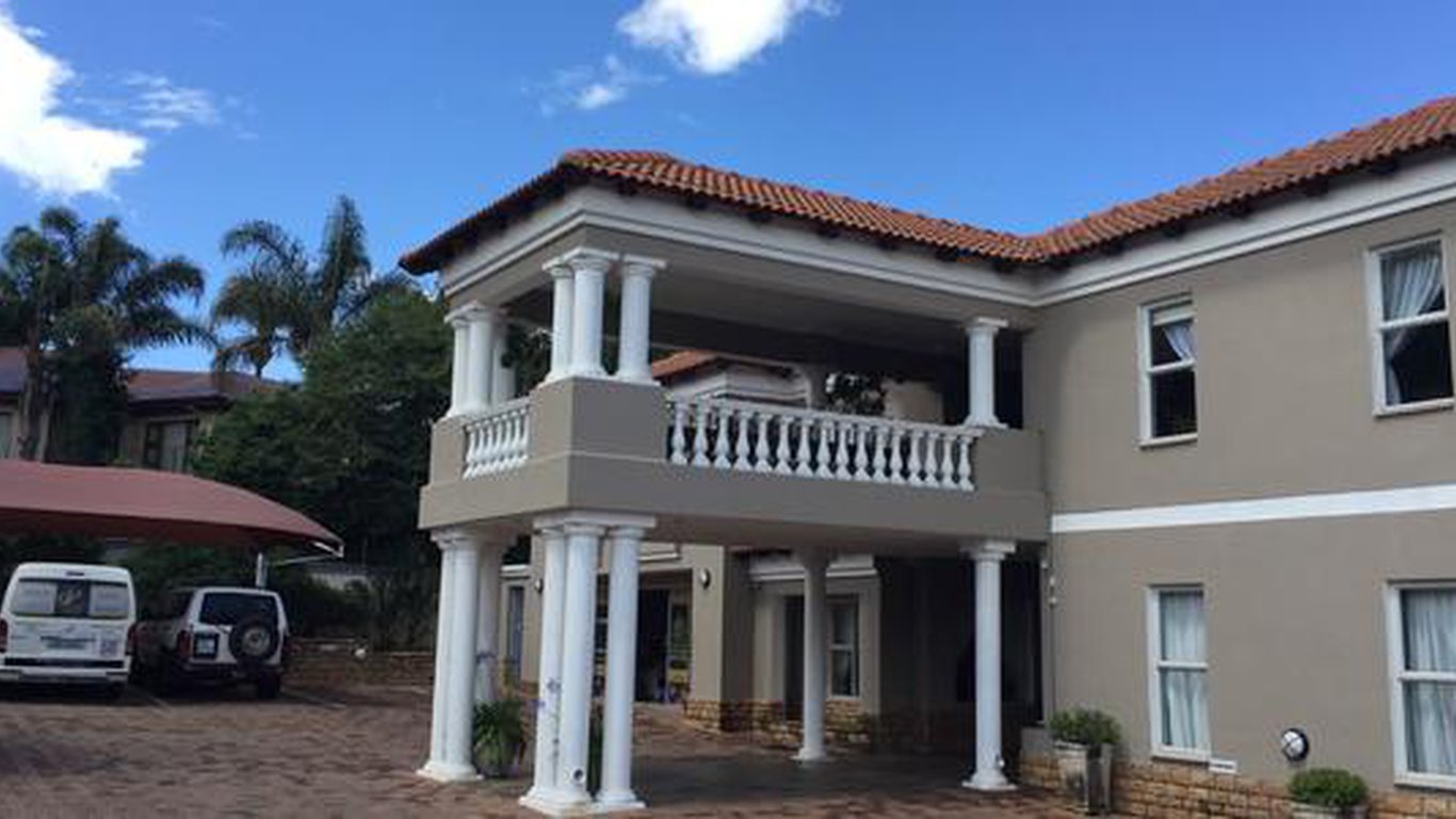 Vacation Hub International - VHI - All Seasons Boutique Hotel