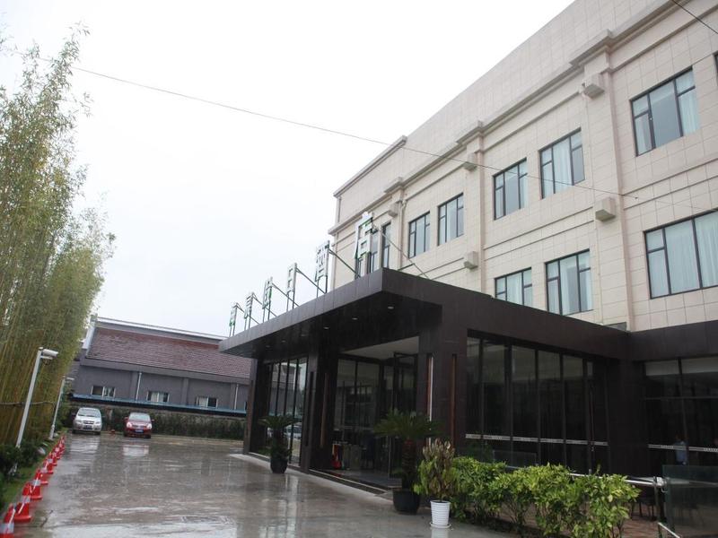 Vacation Hub International - VHI - Casa Resort Hotel