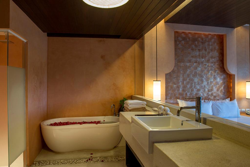 Vacation Hub International - VHI - Chanalai Romantica Resort