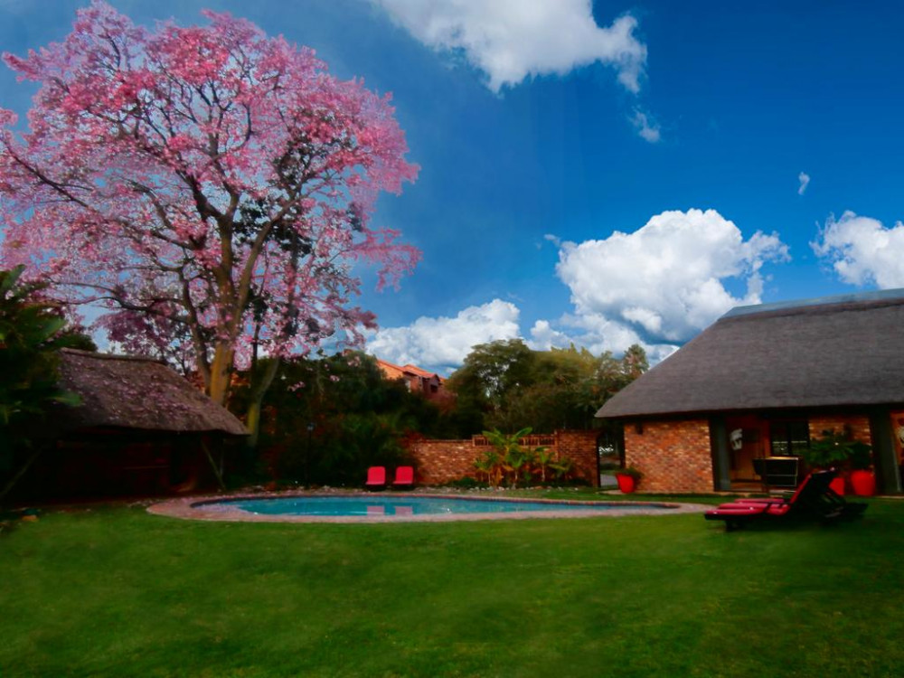 Vacation Hub International - VHI - African Footprints