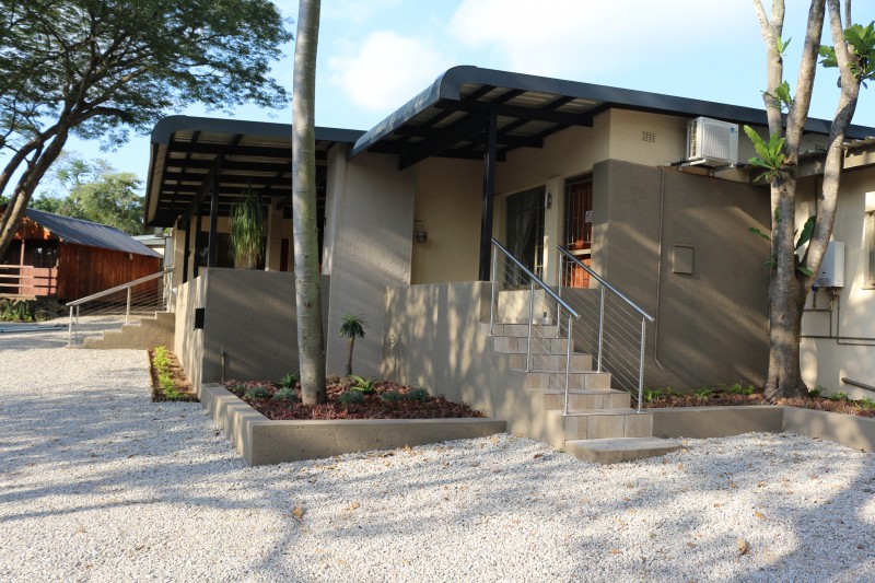 Vacation Hub International - VHI - Hummingbird's Nest Guesthouse