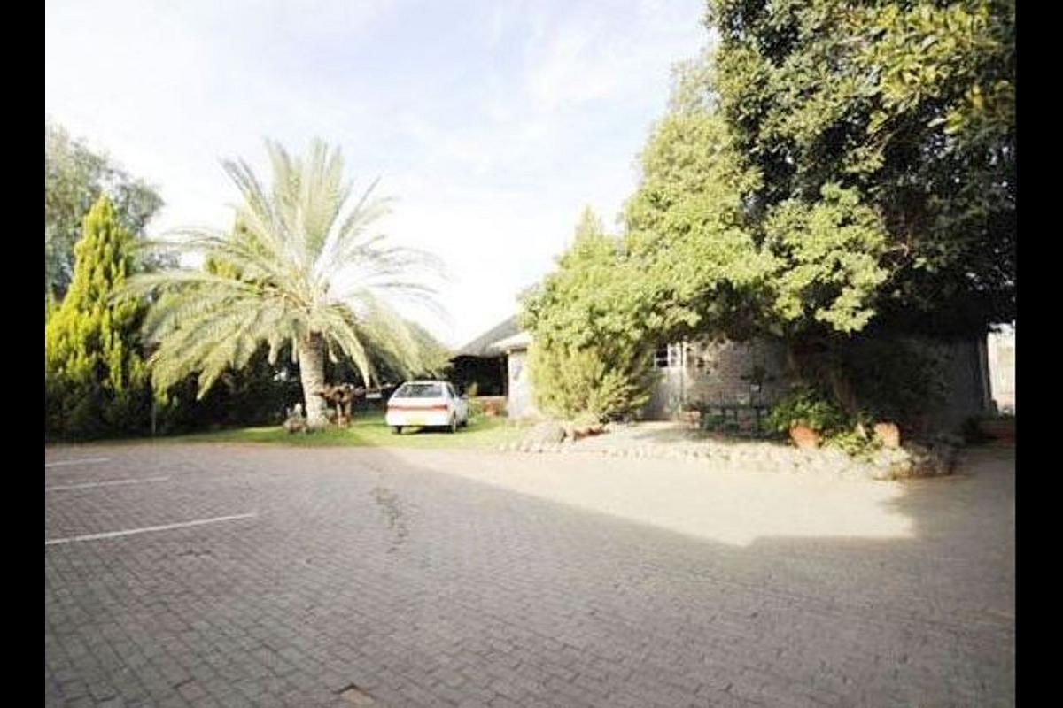 Vacation Hub International - VHI - Bird's Nest Guest House