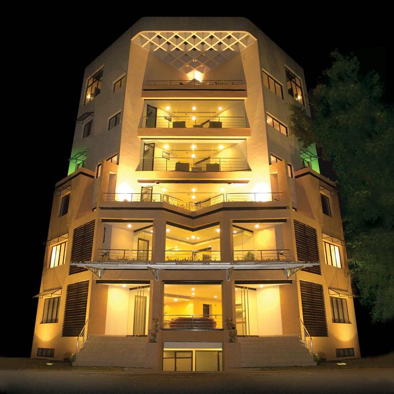 Vacation Hub International - VHI - Time Square Business Hotel