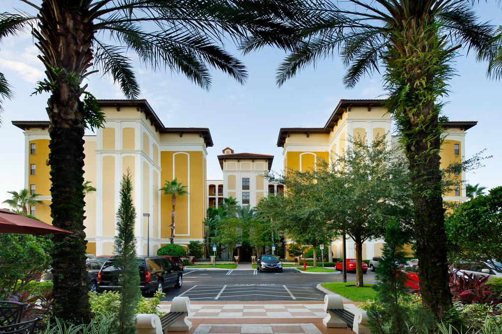 Vacation Hub International - VHI - Floridays Resort
