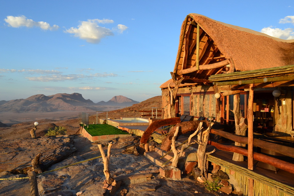 Vacation Hub International - VHI - Namib's Valley of a Thousand Hills