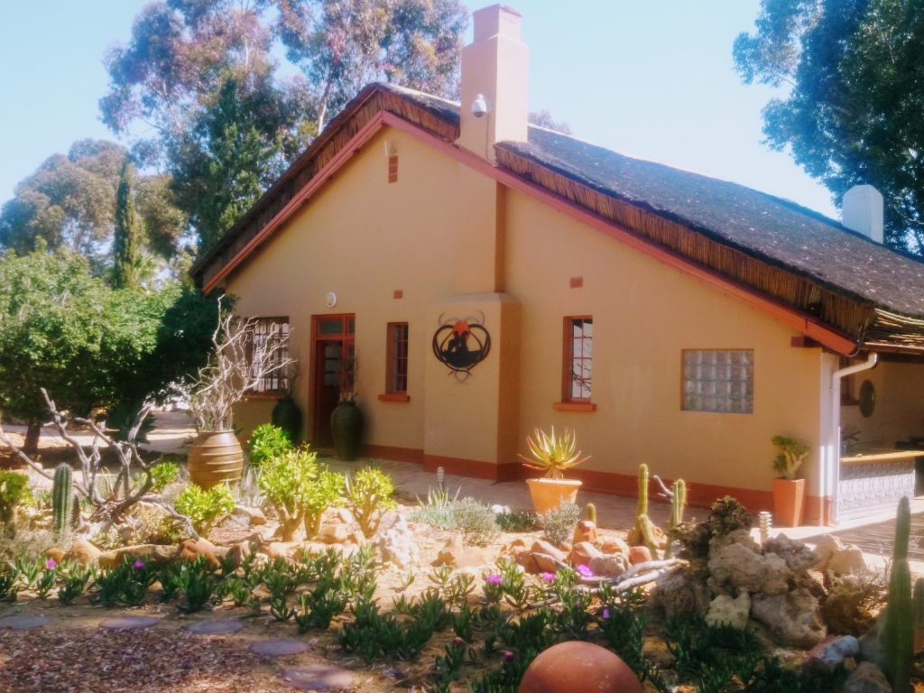 Vacation Hub International - VHI - Inverdoorn Game Reserve - Guest Houses