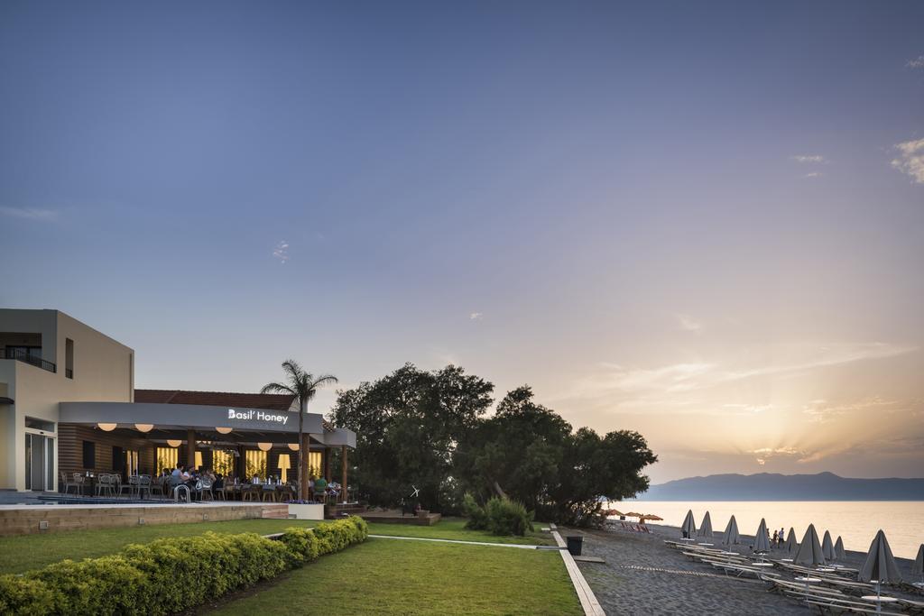 Vacation Hub International - VHI - Blue Dome Hotel