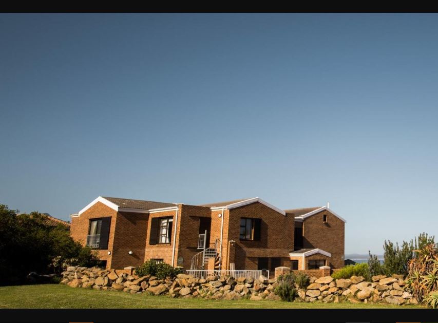 Vacation Hub International - VHI - The Whale's Tale