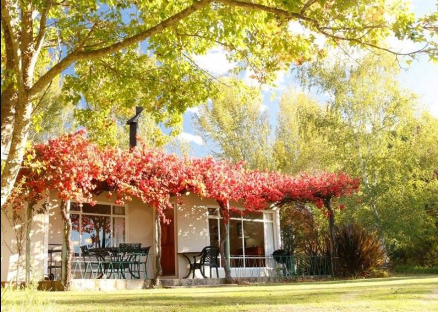 Vacation Hub International - VHI - Lowestoffe Country Lodge - Trout Lodge
