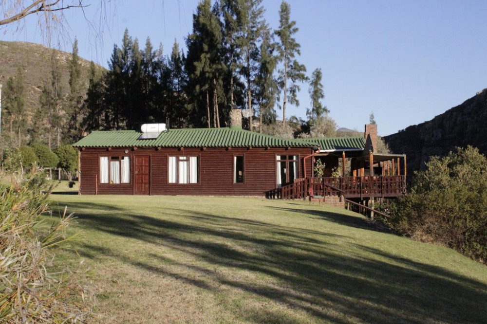 Vacation Hub International - VHI - Eagle Falls Country Lodge