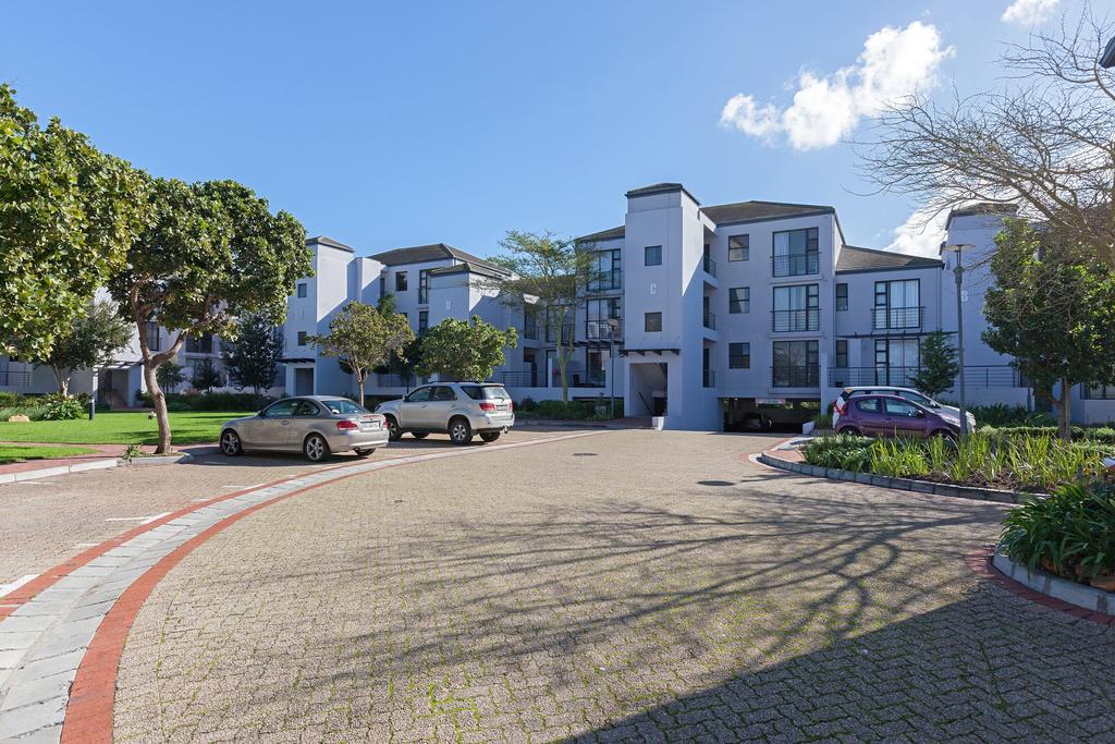 Vacation Hub International - VHI - Waterstone West A103