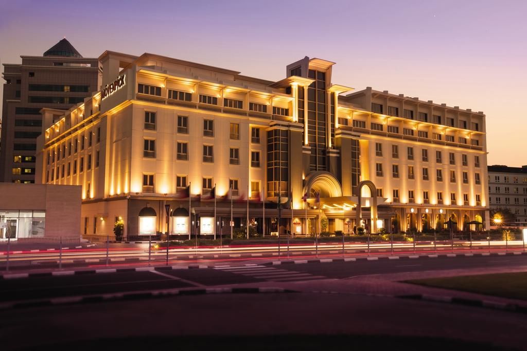 Vacation Hub International - VHI - Mövenpick Hotel & Apartments Bur Dubai