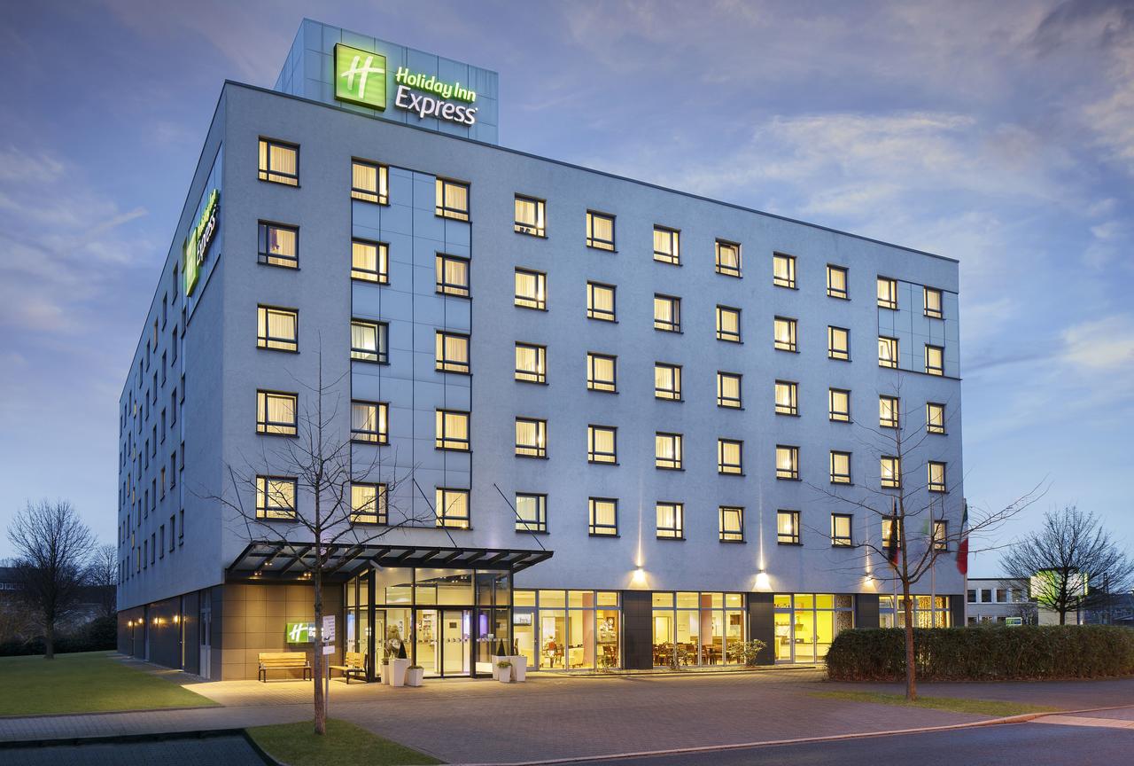 Vacation Hub International - VHI - Holiday Inn Express Dusseldorf - City North