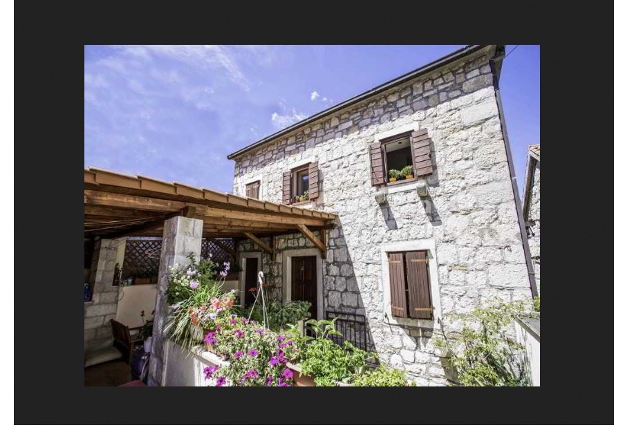 Vacation Hub International - VHI - Apartmani Zekan