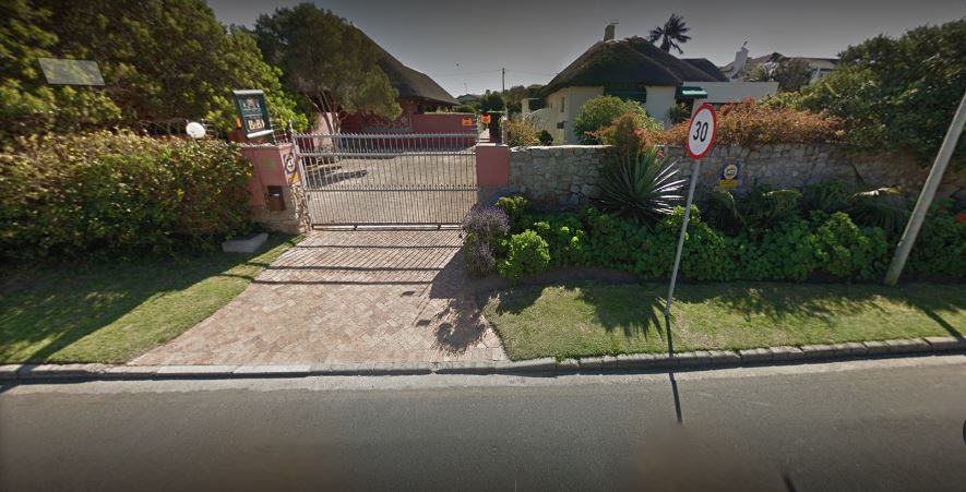 Vacation Hub International - VHI - House on Westcliff