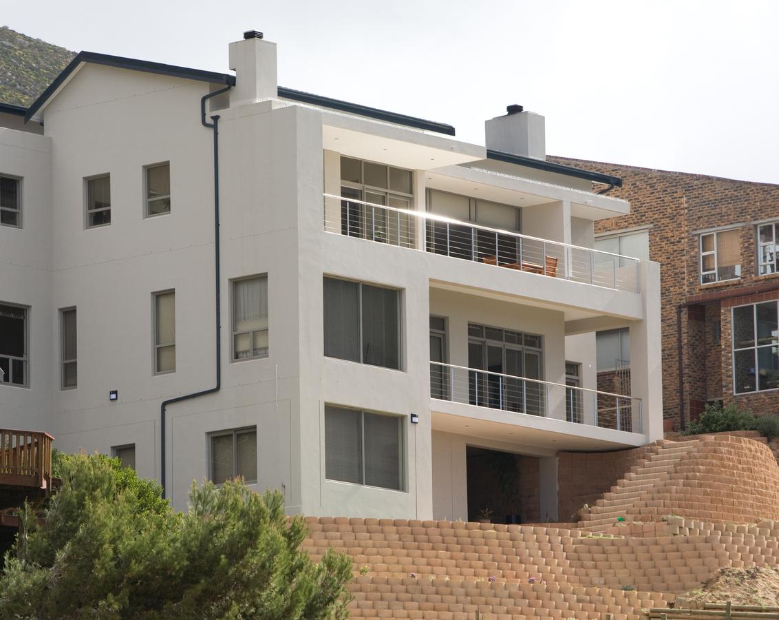 Vacation Hub International - VHI - Sea de Villa Luxury Accommodation