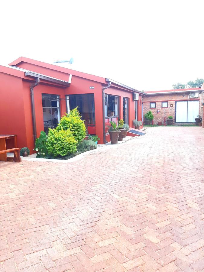 Vacation Hub International - VHI - Niilo's Guest House