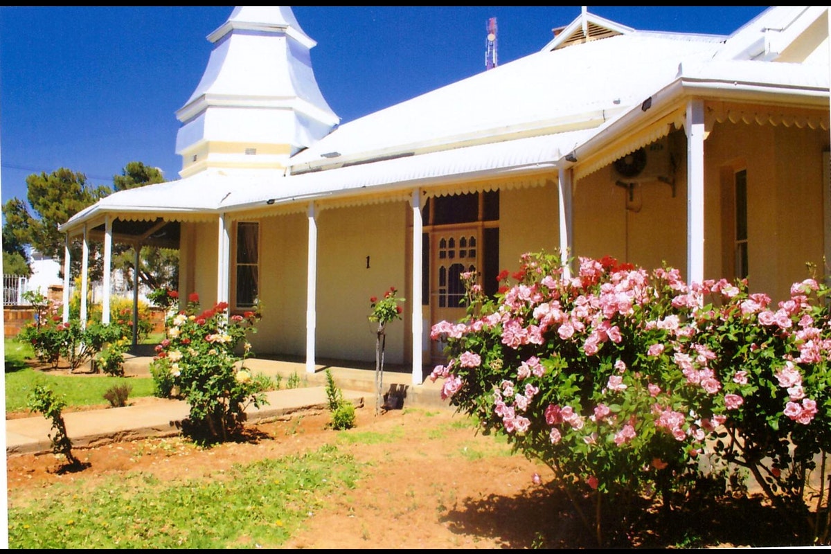 Vacation Hub International - VHI - Maritza Bed & Breakfast