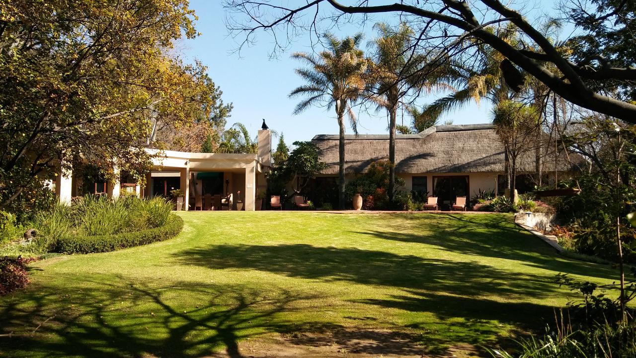 Vacation Hub International - VHI - Lourie Lodge