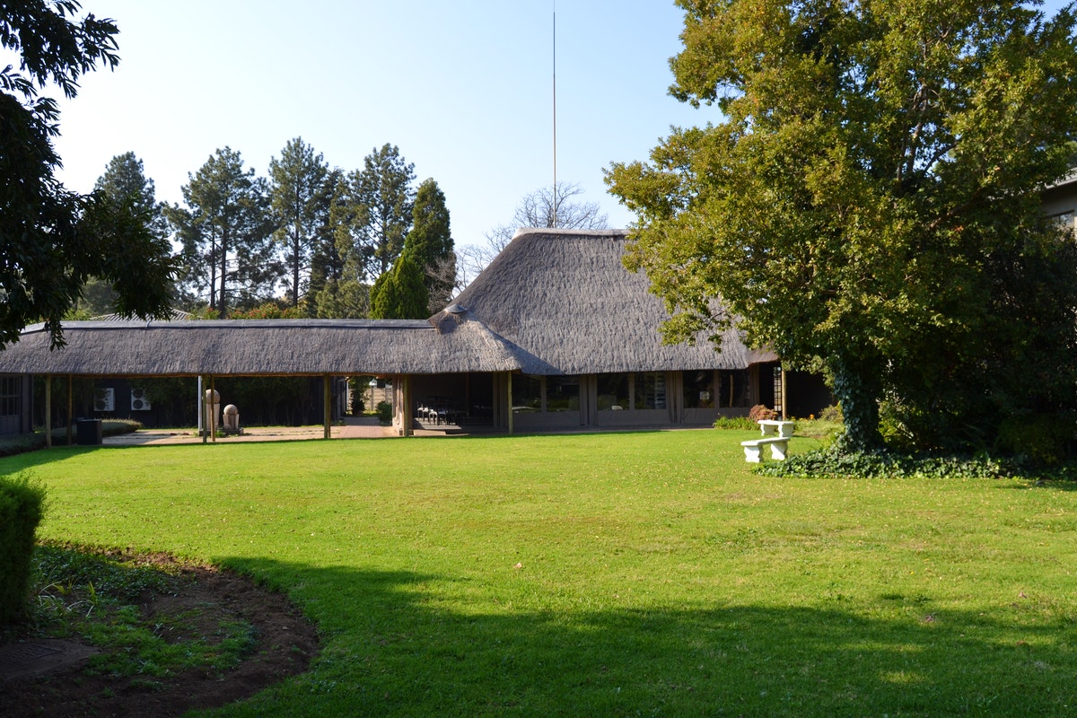 Vacation Hub International - VHI - Outlook Lodge OR Tambo