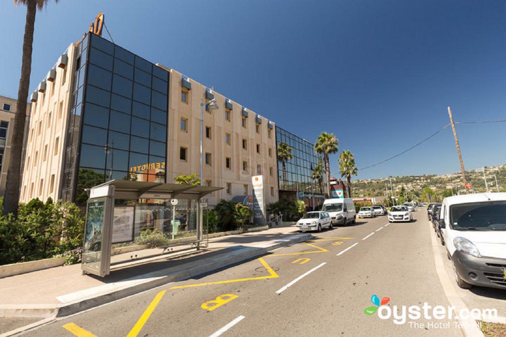 Vacation Hub International - VHI - Hôtel Kyriad Nice Saint Isidore