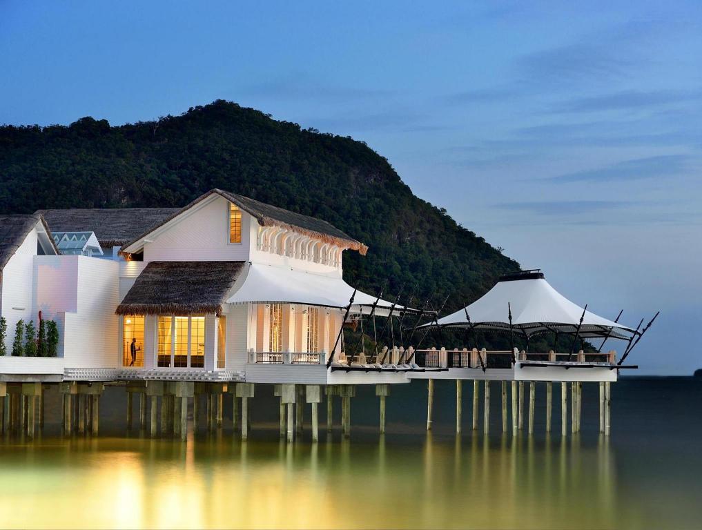Vacation Hub International - VHI - The St. Regis Langkawi