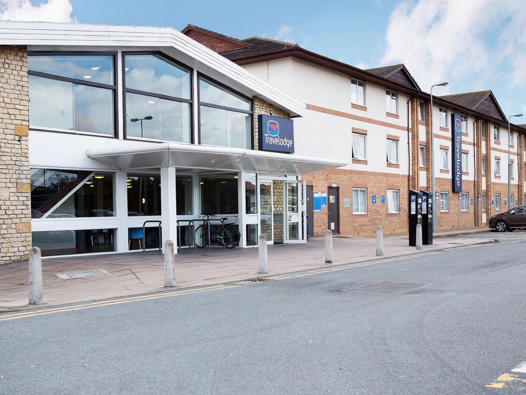 Vacation Hub International - VHI - Travelodge Oxford Peartree