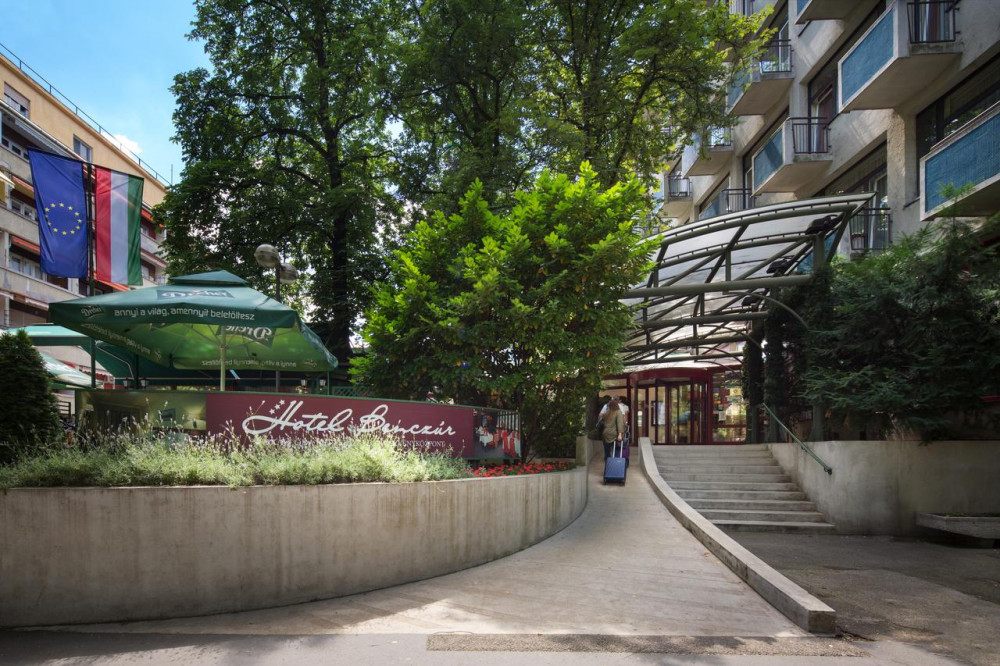 Vacation Hub International - VHI - Hotel Benczur