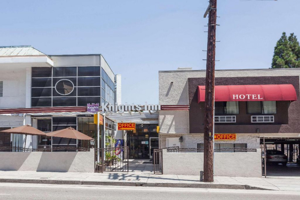 Vacation Hub International - VHI - Knights Inn Los Angeles