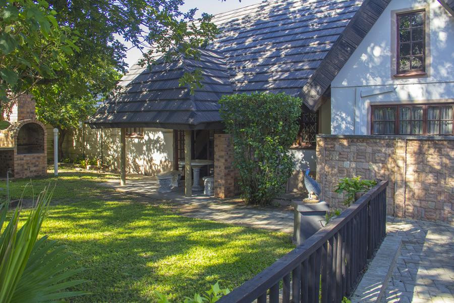 Vacation Hub International - VHI - Aristo Manor Self catering Wydah Unit