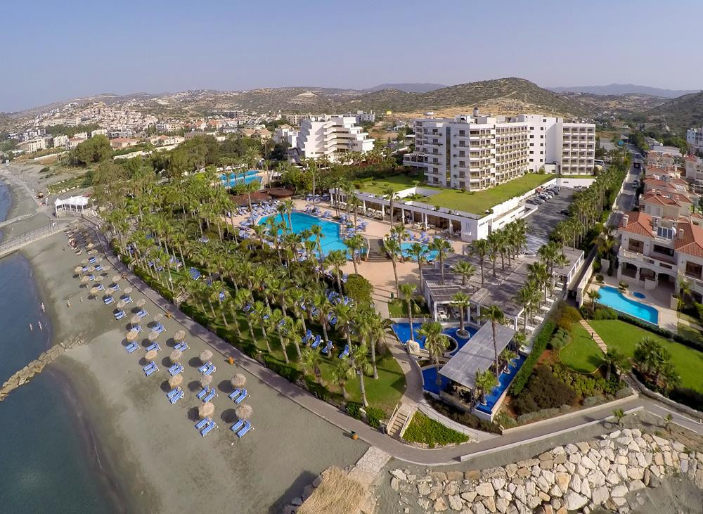 Vacation Hub International - VHI - GrandResort Hotel