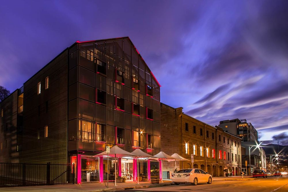 Vacation Hub International - VHI - Salamanca Wharf Hotel