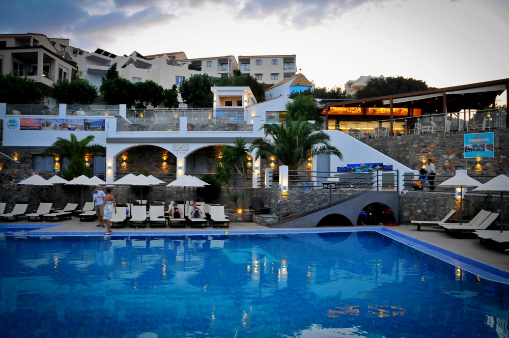 Vacation Hub International - VHI - Elounda Residence